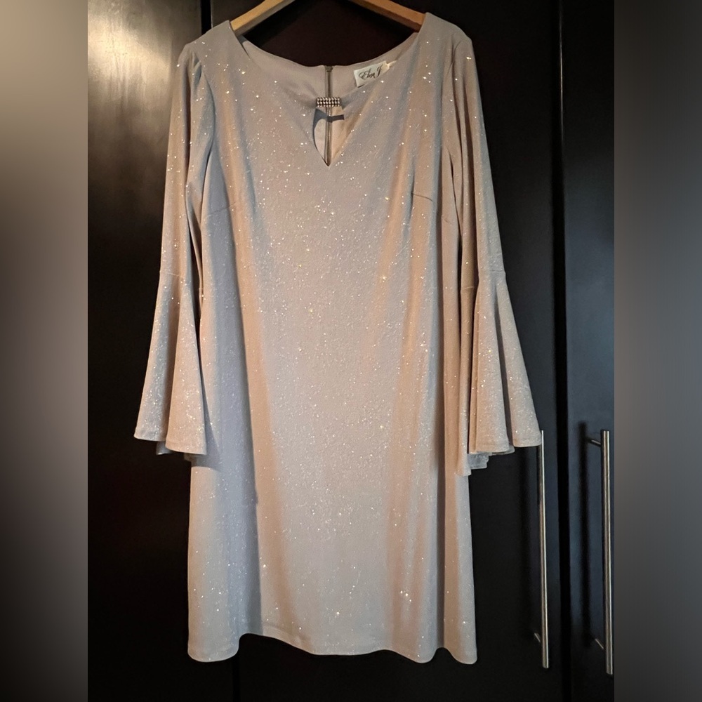 Evening or cocktail dress sparkly makes you look radiant